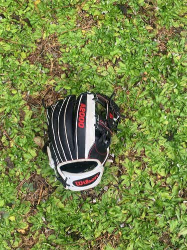 White High School/College Infield A2000 11.75" Baseball Glove