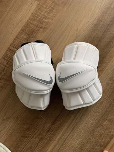 Used Medium/Large Nike Vapor Elbow Pads