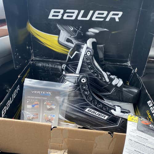 Senior Bauer Supreme S190 Regular Width Size 10 Hockey Goalie Skates