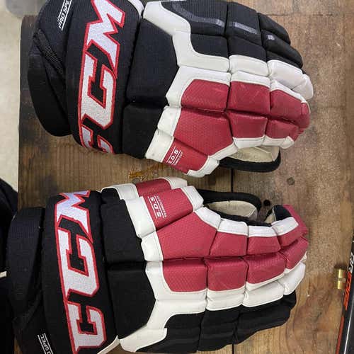 Black Senior CCM CS 400 14" Pro Stock Gloves