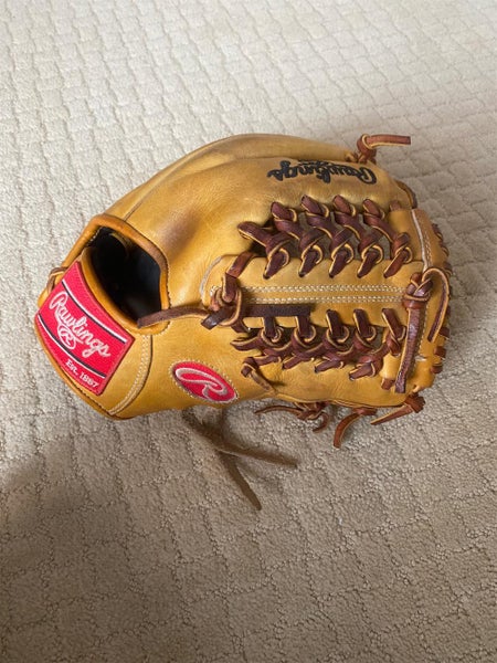 High School/College Pitcher's Heart of the Hide 11.5" Baseball Glove