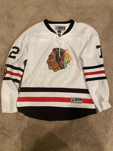 White Used Men's Youth Large Reebok Jersey - Blackhawks - Panarin
