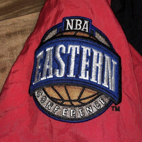 Vintage 90s NBA Chicago Bulls Nutmeg Zip Winter Jacket Mens Size L