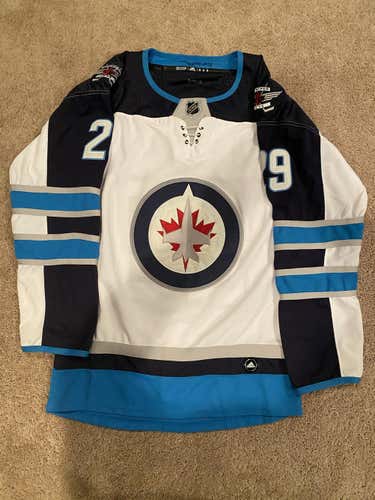 Winnipeg Jets - Patrik Laine Jersey
