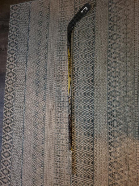 Jr Bauer 1s hockey stick 52 flex p88 kane curve