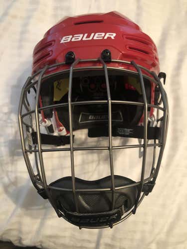 Red New Medium Bauer Re-Akt 75  Helmet With ReAkt Titanium Cage