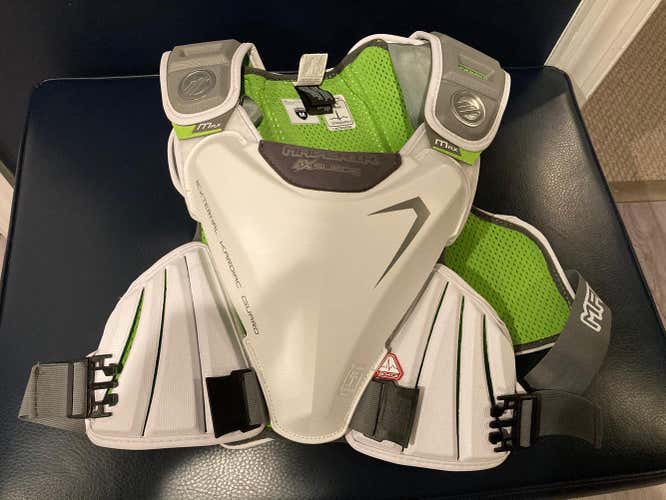 New Medium Maverik MAX EKG Shoulder Pads