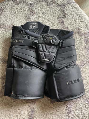 Used Bauer Supreme 1S Goalie Pants Sr. medium