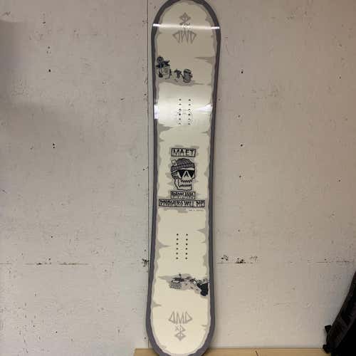 Men's  Other Without Bindings Medium Flex True Twin Snowboard
