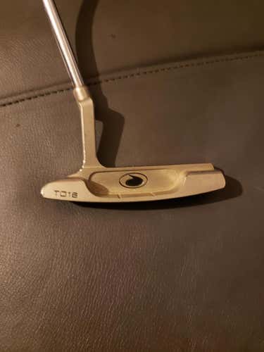 Used Men's Other Right Handed Blade Putter 33"