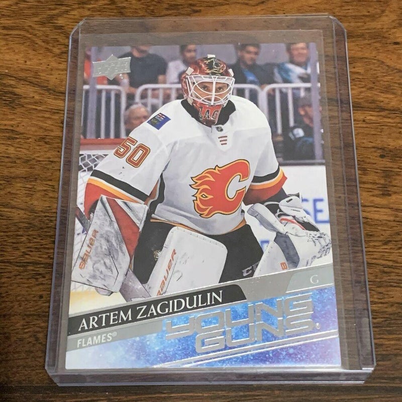 Artem Zagidulin Calgary Flames 2020-21 Upper Deck Young Guns Rookie Card #244
