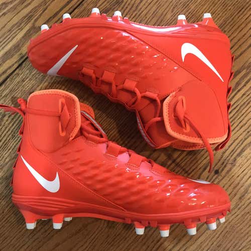 New Men's 10.5 Nike Force Savage Varsity 2 Cleats