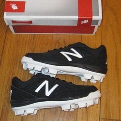 NEW NEW BALANCE JASTARK12 BASEBALL CLEATES KIDS TEEBALL