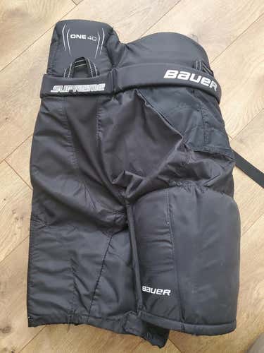 Black Used Junior Medium Bauer Supreme One40 Hockey Pants