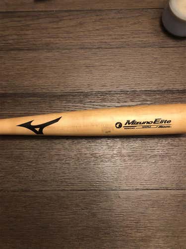 High School/College  Wood (-3) 29 oz 32" Bat