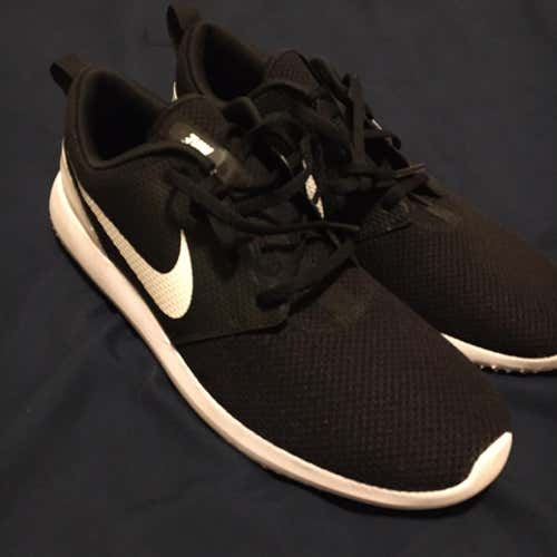 Black Men's Size 12 (Women's 13) Nike Golf Shoes
