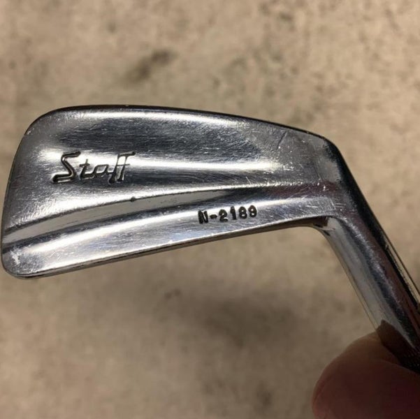 Wilson Staff N-2189 2 Iron Club Stiff Steel Shaft Golf Pride Tour Wrap Grip