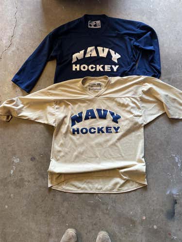 Navy Hockey Medium/Large Bauer Jersey