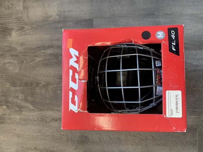Black New Medium CCM FL40 Helmet