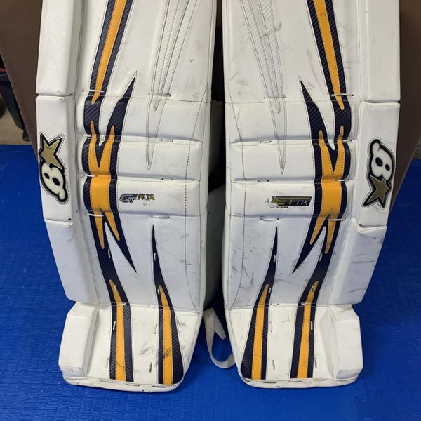 White Junior 30" + 1 Brian's GNETiK lV Goalie Leg Pads