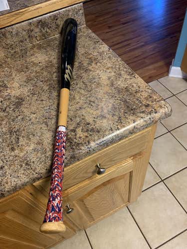 Used High School/College Marucci Wood Pro Cut Bat (-3) 29 oz 32"