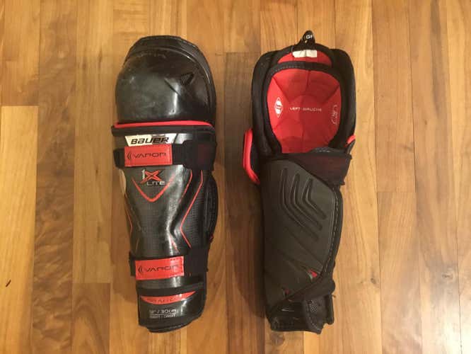 Used 12” Junior Bauer Vapor 1X Lite Shin Pads