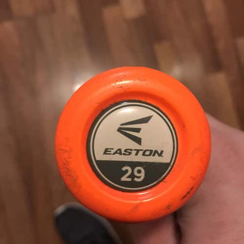 Used USSSA Certified Easton Mako (-11) 18 oz 29" Bat