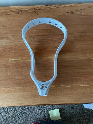 White Used Attack & Midfield Unstrung Tactik 2.0 Head