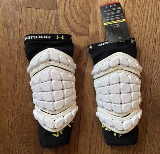 New Medium Under Armour VFT Sleeve Arm Pads Whit