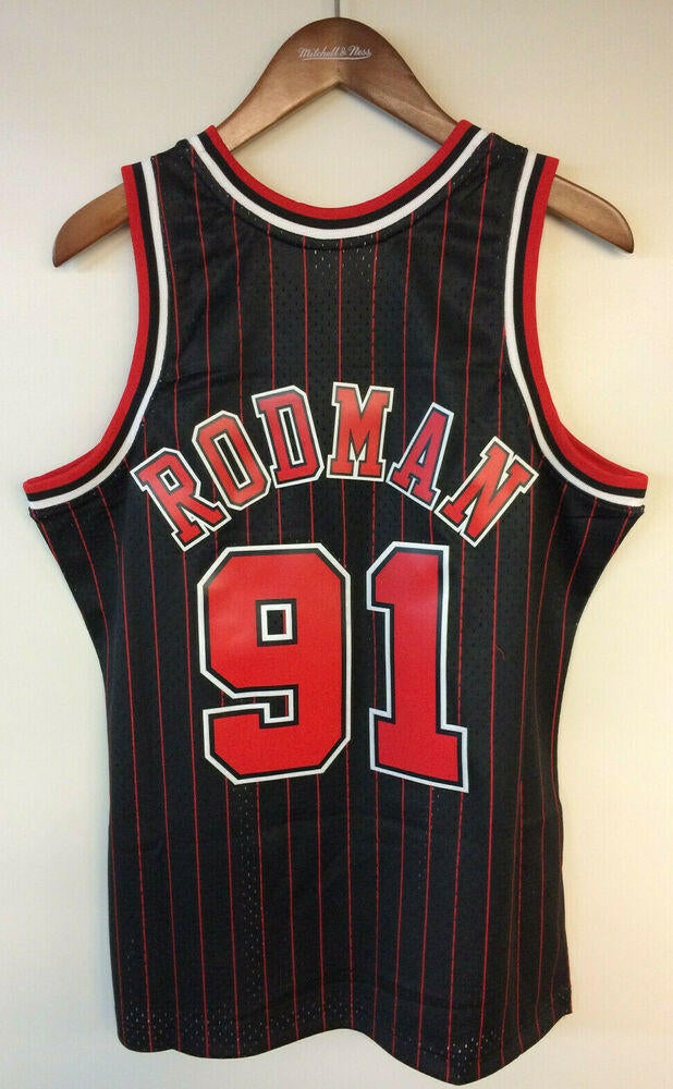 Dennis Rodman Chicago Bulls Autographed Red Mitchell & Ness 1997-1998 Authentic  Jersey with NBA Finals Patch - Autographed NBA Jerseys at 's Sports  Collectibles Store