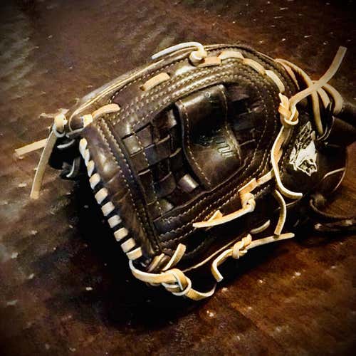 Brown Adult Outfield AMG650–CW 13" Baseball Glove