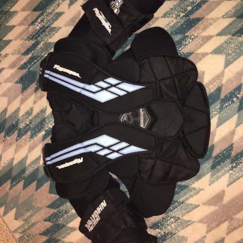 Senior Small Vaughn Velocity VE8 Pro Carbon  Goalie Chest Protector