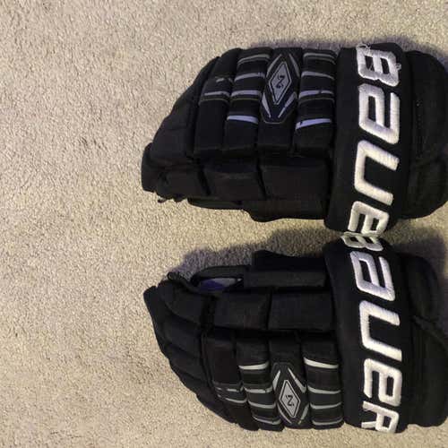 Black Senior Bauer Nexus 800 14" Gloves