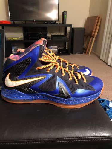 Black Men's Size 13 (Women's 14) Nike Shoes