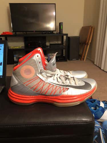 Gray Men's Size 13 (Women's 14) Nike Shoes