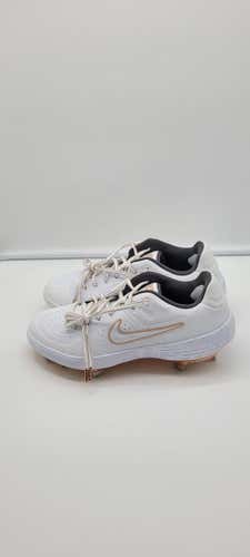 White New Adult Women's Size 7.0 (Women's 8.0) Metal Nike Low Cut