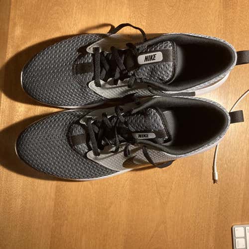 Gray Men's Size 12 (Women's 13) Nike Golf Shoes