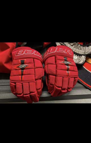 Red Senior Bauer Nexus 1N 14" Gloves
