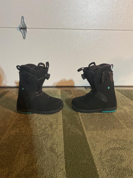 Women's Size 6.5 (Women's 7.5) Salomon Ivy Boa Snowboard Boots