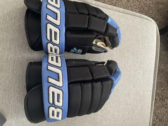 Used Bauer Nexus 800 Gloves 14"