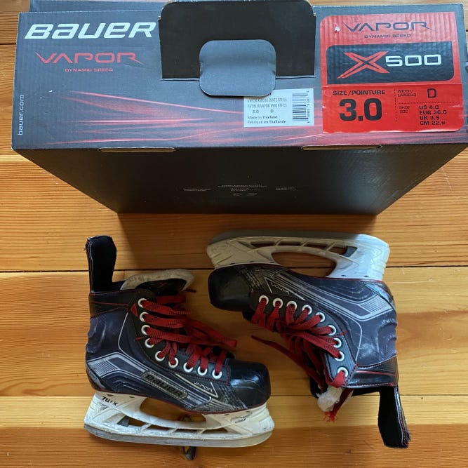 Junior Bauer Vapor X500 Regular Width Size 3 Hockey Skates