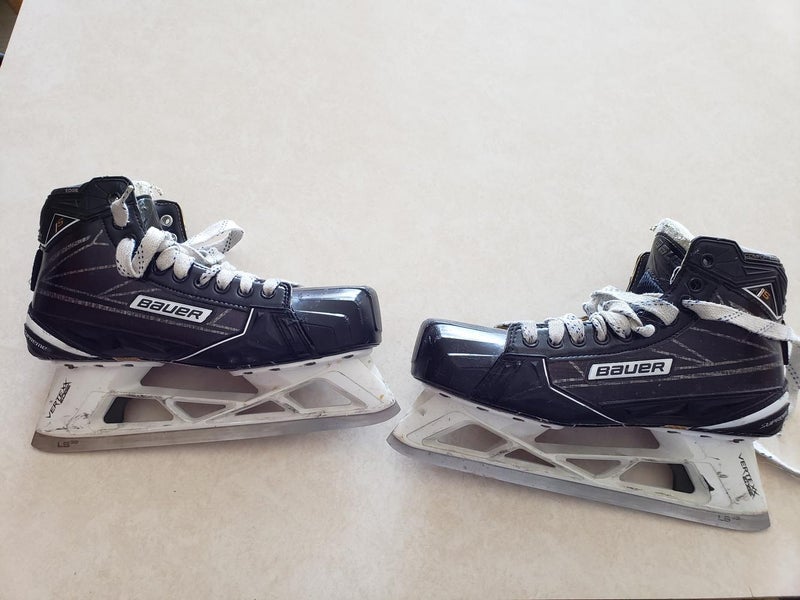 Used Senior Bauer Supreme 1S Hockey Goalie Skates Regular Width Size 9.5