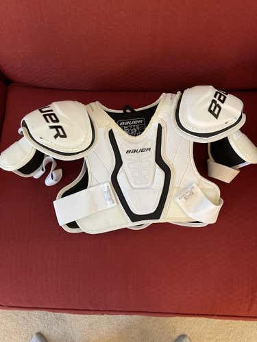 Senior Small Bauer Shoulder Pads