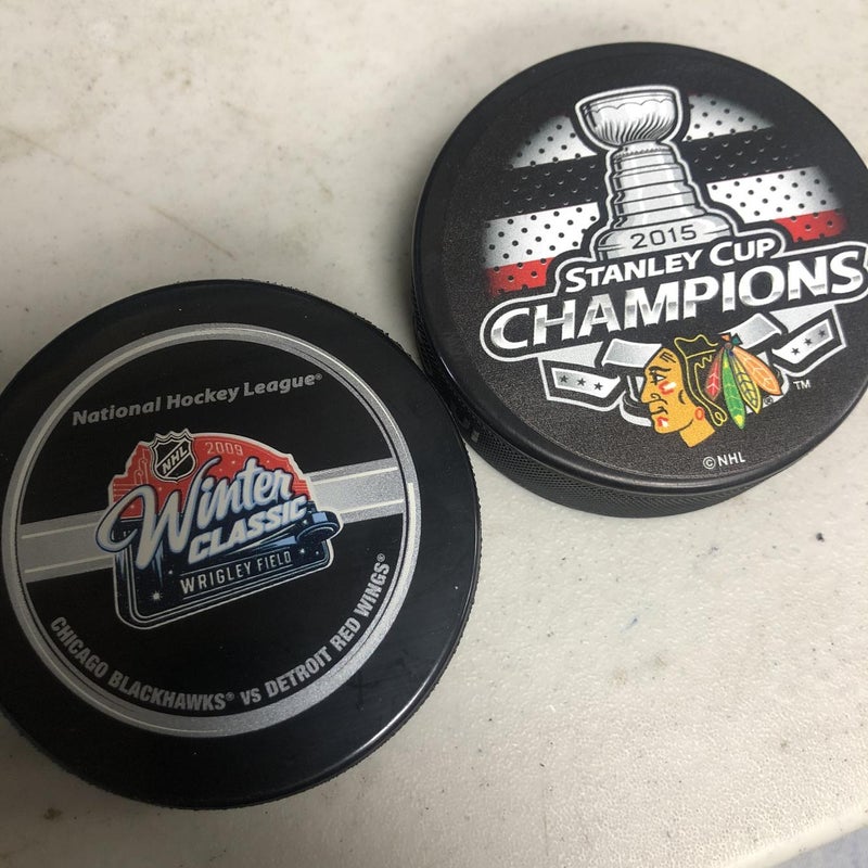 Chicago BlackHawks Official Game Puck NEW