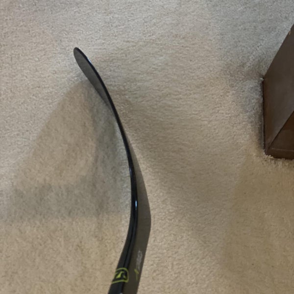 Senior Right Handed Alpha QX Toe Pattern Pro Stock Hockey Stick