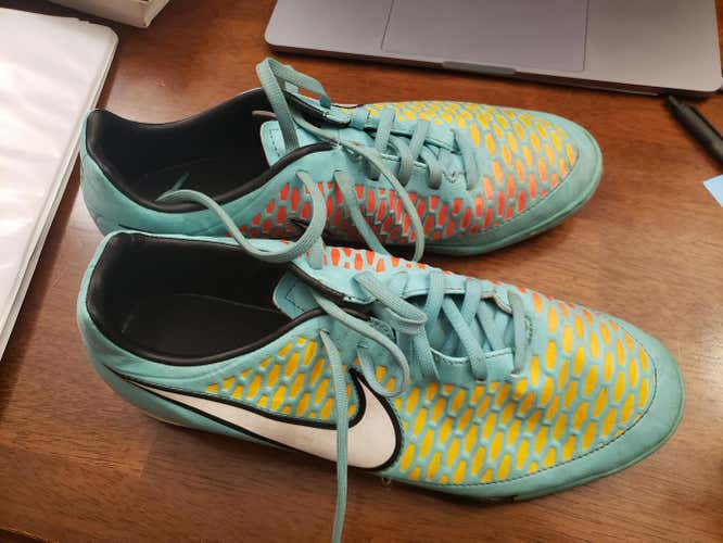 Blue Used Men's Size 9.0 (Women's 10) Indoor Nike Cleats