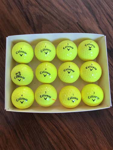 One Dozen Callaway Supersoft Balls