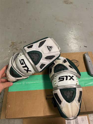 Used Medium STX Agent Arm Pads