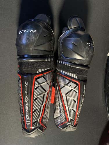 Senior CCM JetSpeed FT1  Shin Pads