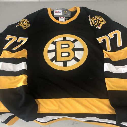 Black Adult Size 52 CCM  Jersey